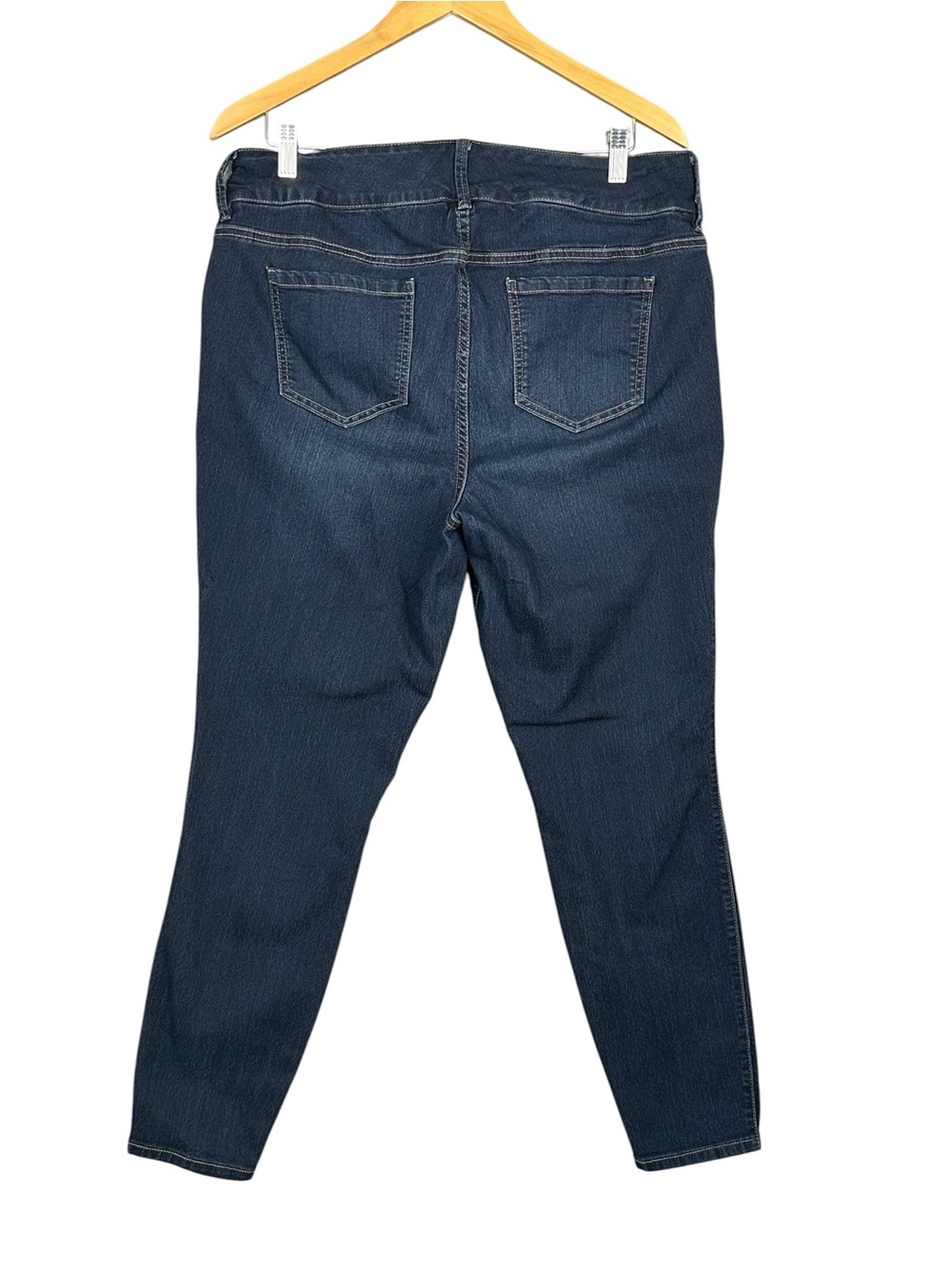 TORRID denim Womens Plus Size 16R, Jegging, Super Soft, 3 Button Zip - Picture 2 of 7